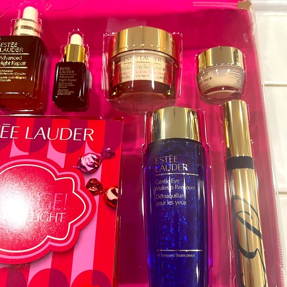 ESTEE LAUDER Holiday 12 Pc. (Resilience) Gift Set + Case $550 Value! P1225 - Picture 5 of 6